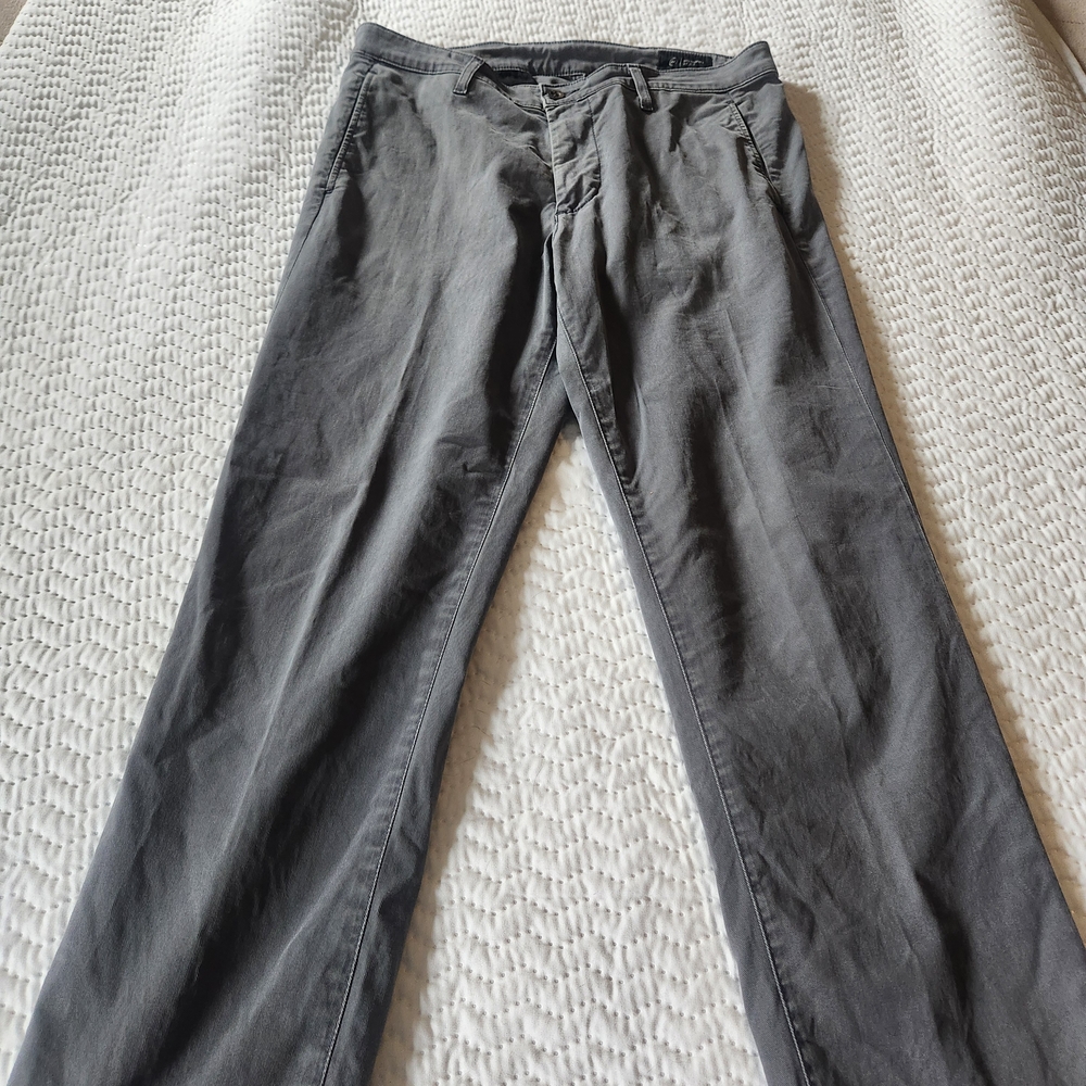 AG Adriano Goldschmied Kullen Chinos Size 32x32
